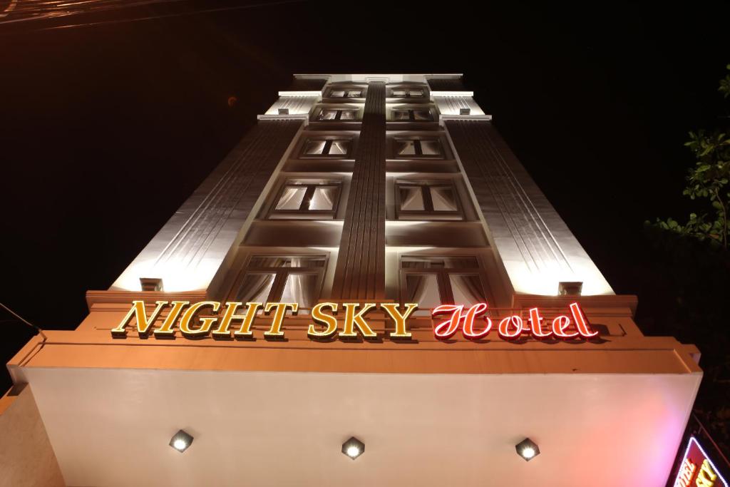 Night Sky Hotel, Đà Nẵng – Cập nhật Giá năm 2023
